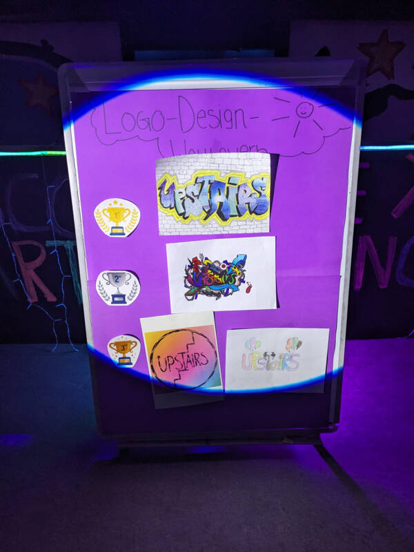 VerschieUpstairs beim Wettbewerb