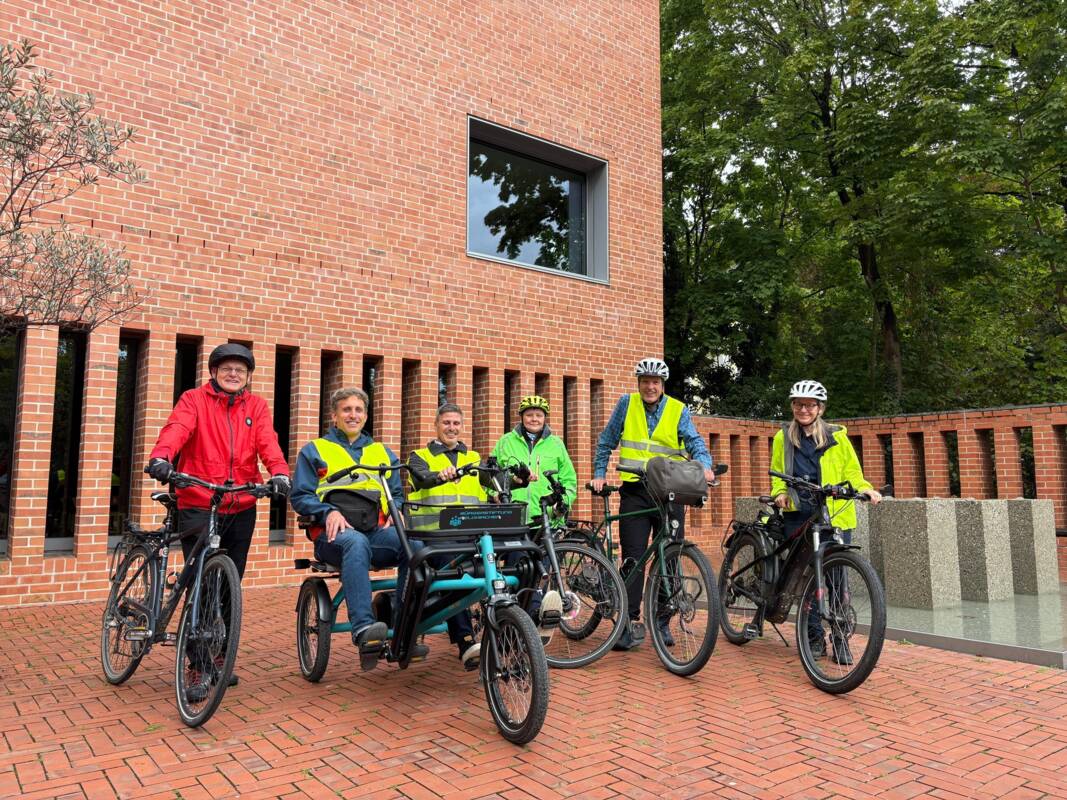 AGFK Kommission Radbesichtigung Start am Rathaus 